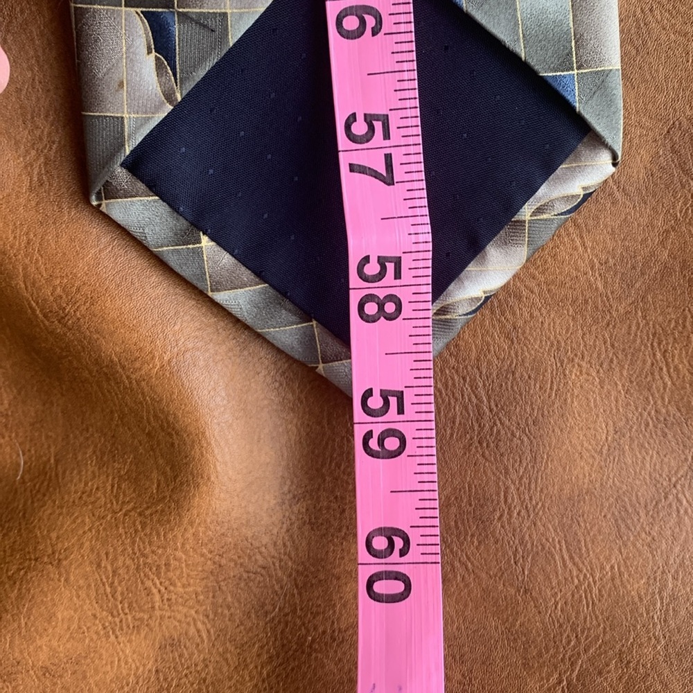 Pierre Cardin 100% Silk Tie 59" EUC Geometric Abstract Wave design 59" - Picture 8 of 9